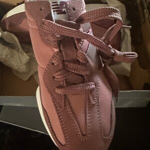 New Balance Women's Mauve Sneakers